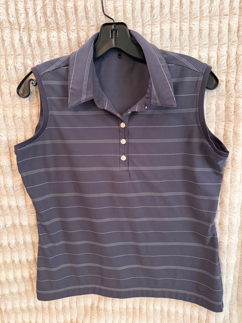 Nike Golf Sleeveless Collared Polo Top in Navy with Subtle Stripe